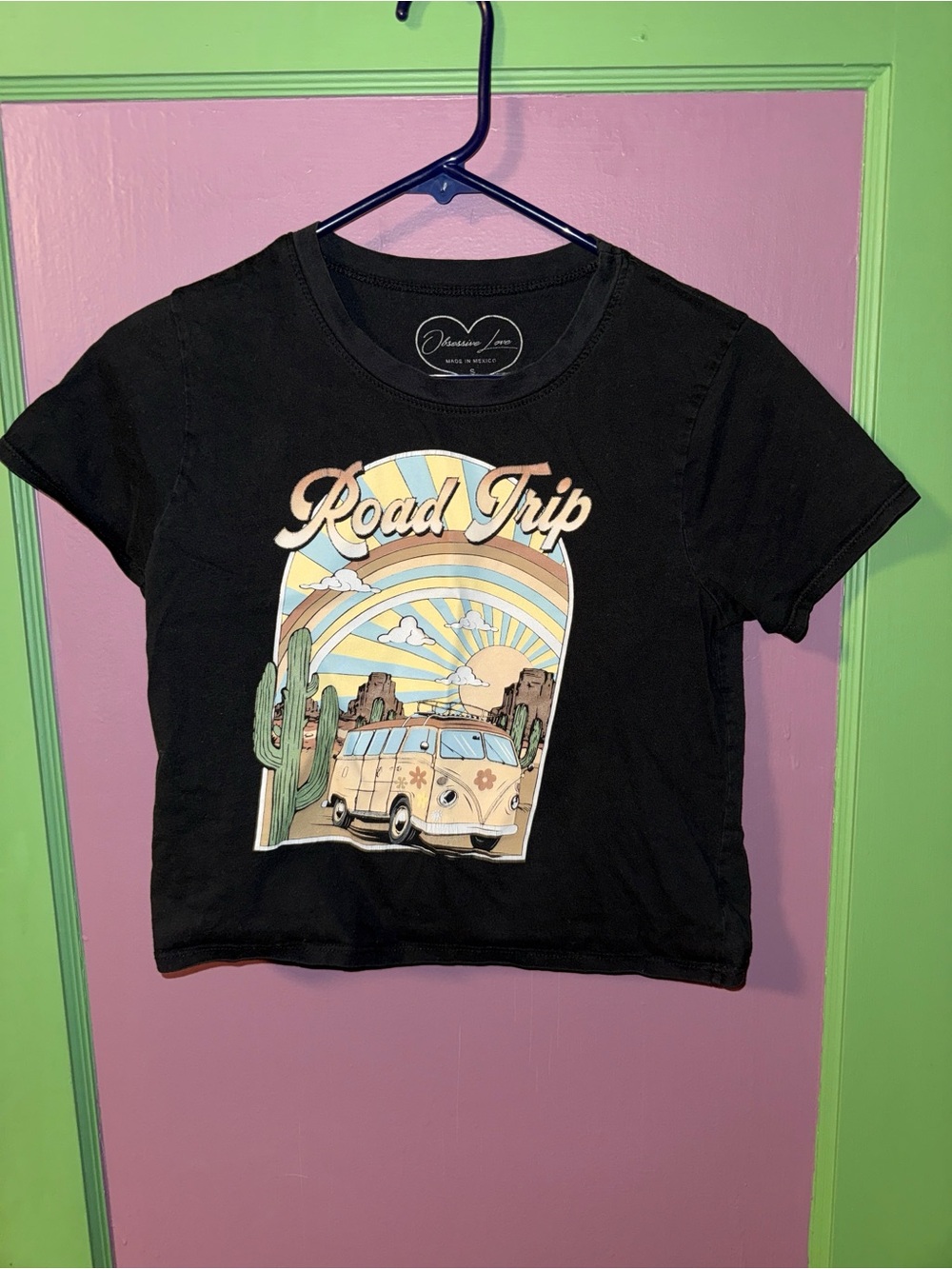 Obsessive Love Women's Small Black Road Trip VW Bus Graphic Crop T-Shirt